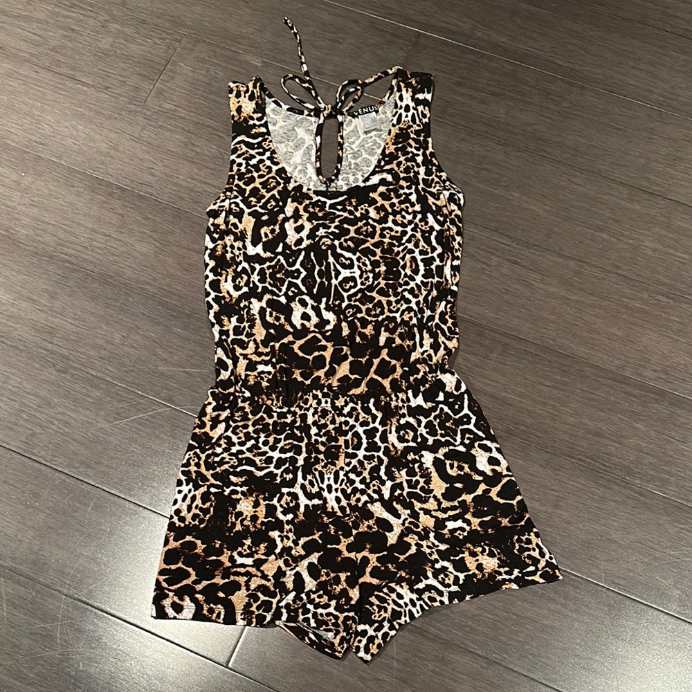 Leopard Print Sleeveless Romper